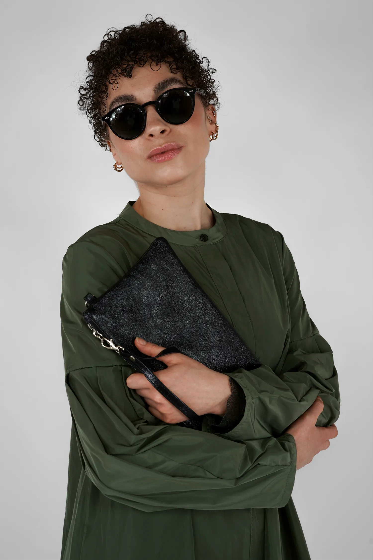 Lederclutch KAIA in Glanz-Optik