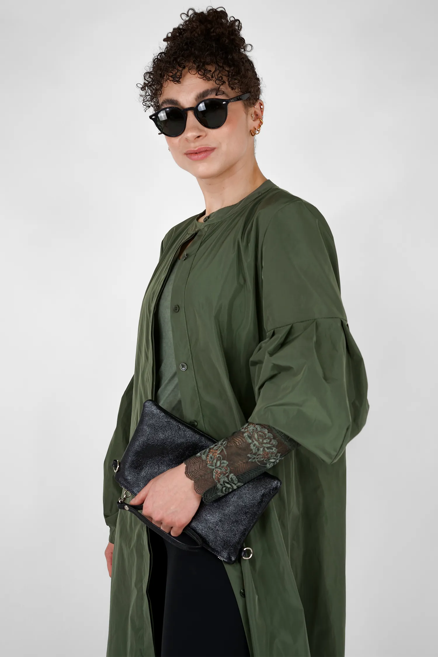 Lederclutch KAIA in Glanz-Optik