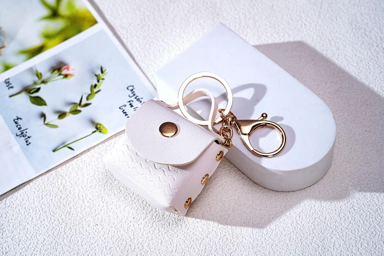 Mini Handbag Keychain，Bag Charms ，Coin Wallet, Earphone Pouch, Keychain - Elegant and Minimalist Design for Women(White)