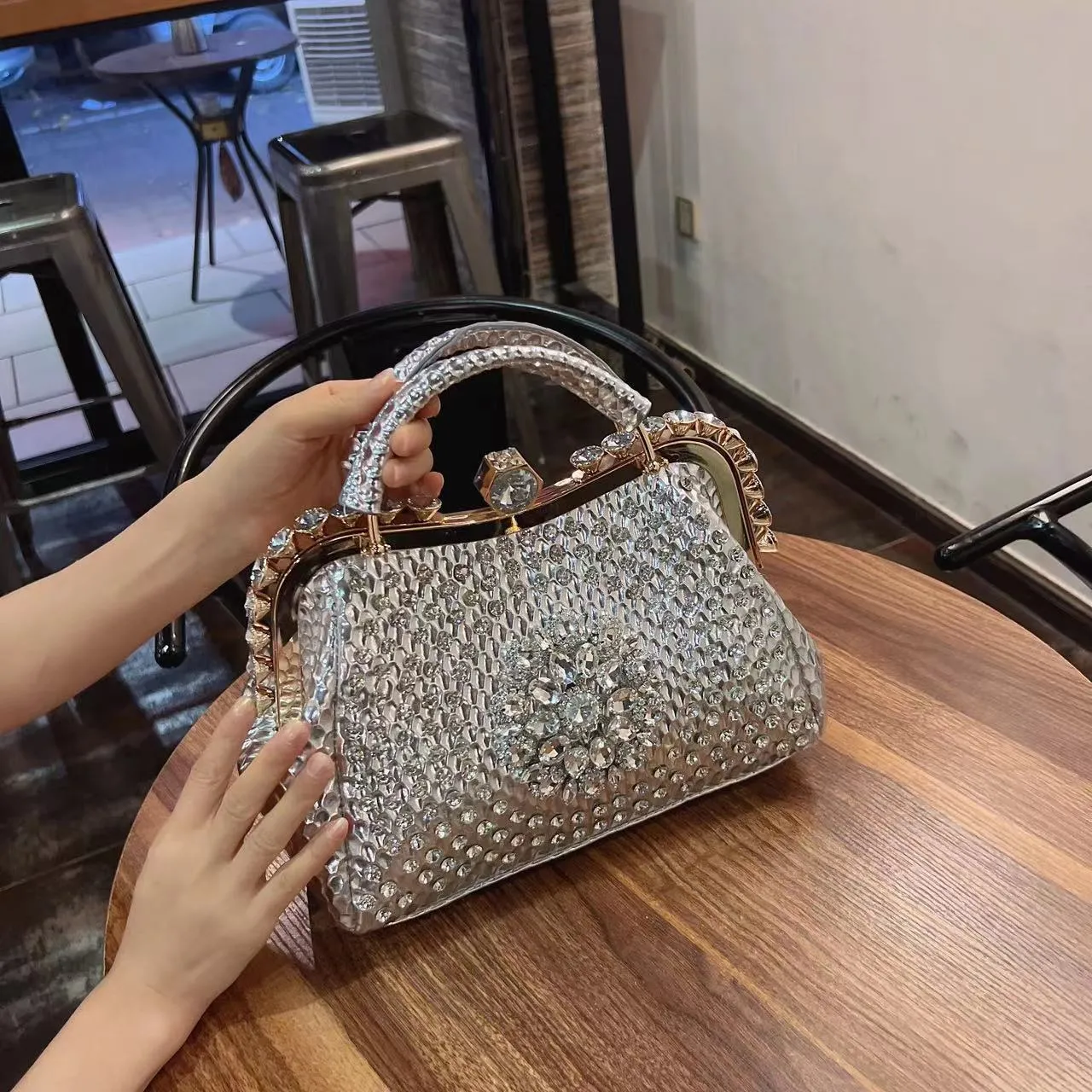 TEEK - Shine Clip Rhinestone Bag